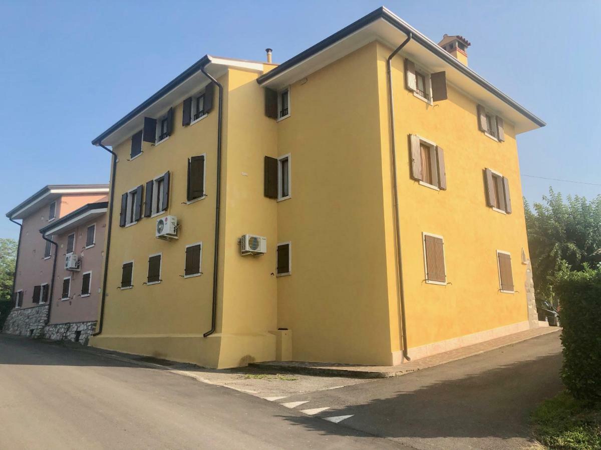 Apartment Rosa Bourbon Lazise Exterior photo